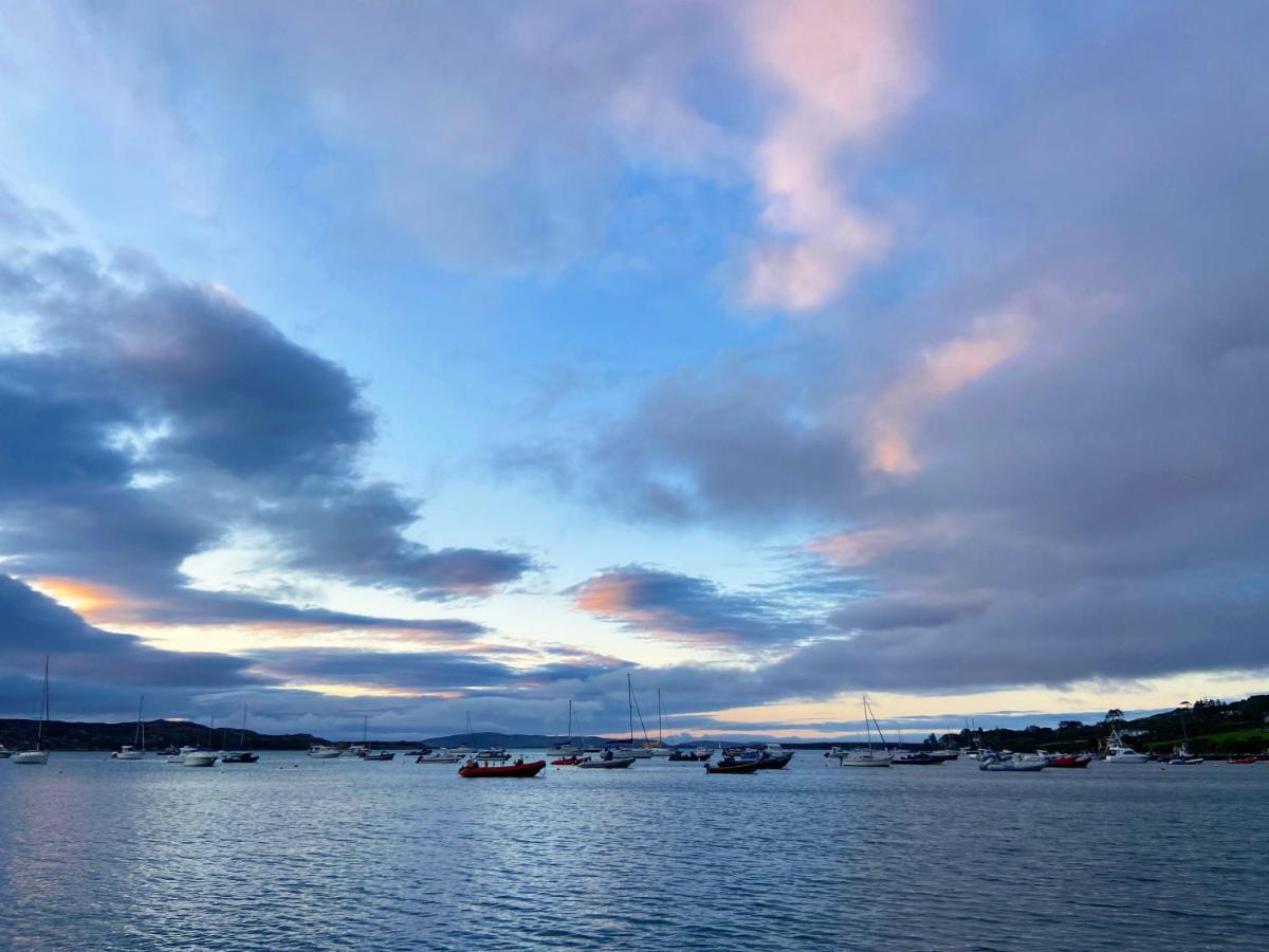 Schull Harbour Hotel & Leisure Centre Экстерьер фото